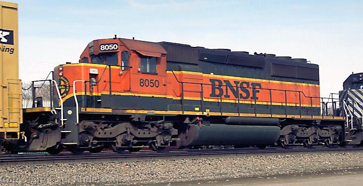 BNSF 8050 SD40 2.jpg